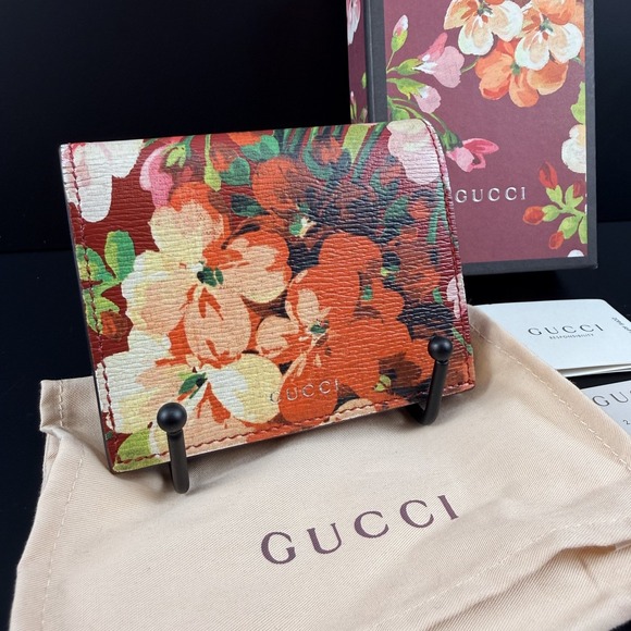Gucci Blooms Compact Bifold Wallet Red Floral 410120 Authentic w/ Box & COA - Picture 2 of 14